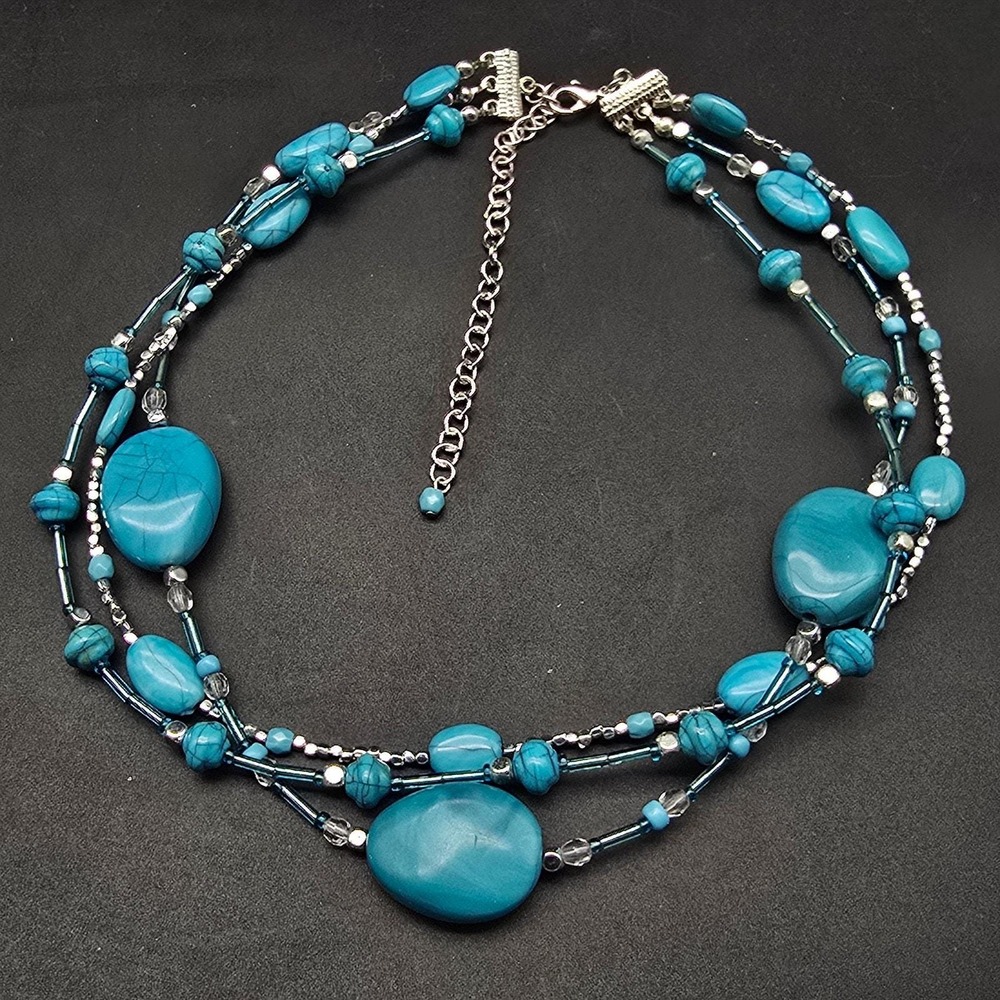 Avon Aqua Beaded Necklace In Box Multiple Strands Layered